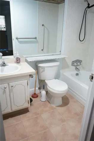 201 Bedford Trail Sun City Center FL 33573