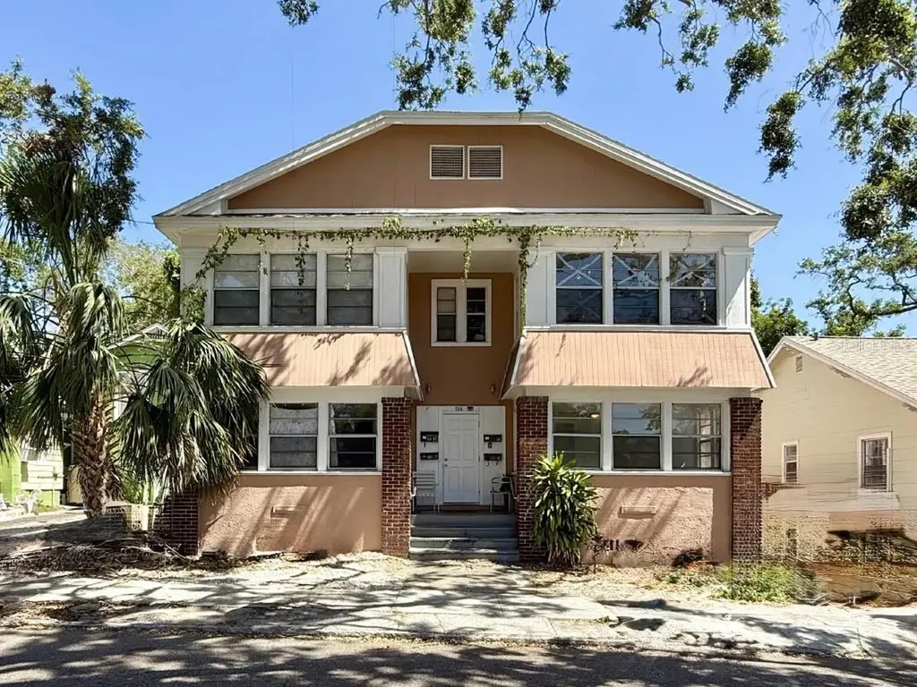 725 14th Avenue S St Petersburg FL 33701