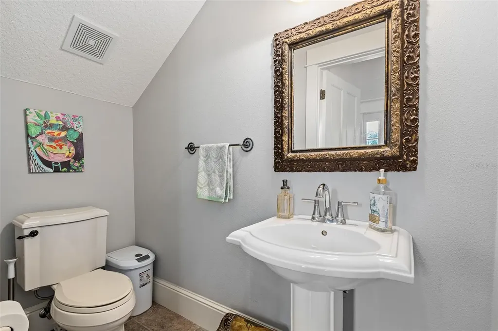 2 Hickory Lane Daytona Beach FL 32118