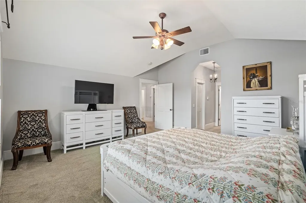 2 Hickory Lane Daytona Beach FL 32118