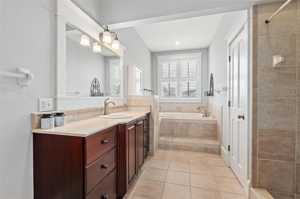 2 Hickory Lane Daytona Beach FL 32118