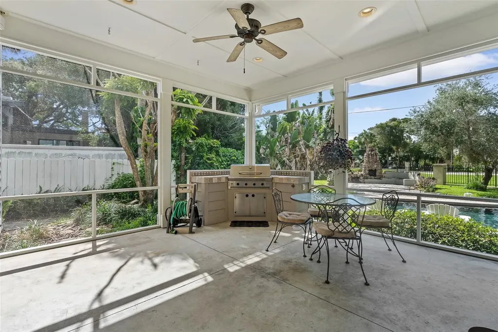 2 Hickory Lane Daytona Beach FL 32118