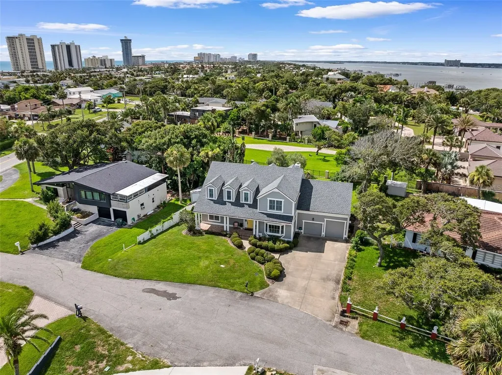 2 Hickory Lane Daytona Beach FL 32118