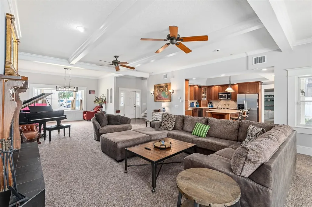 2 Hickory Lane Daytona Beach FL 32118
