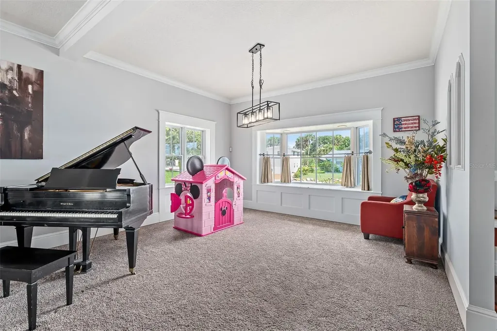2 Hickory Lane Daytona Beach FL 32118