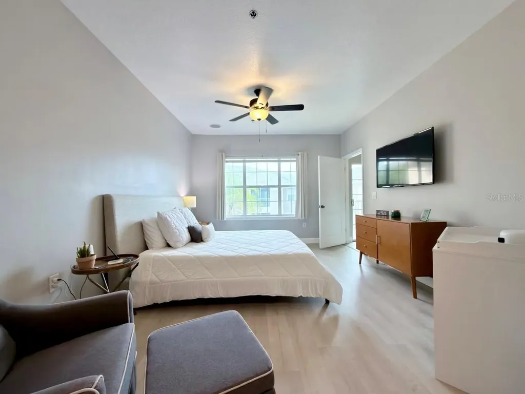 4865 Cypress Woods Drive Orlando FL 32811