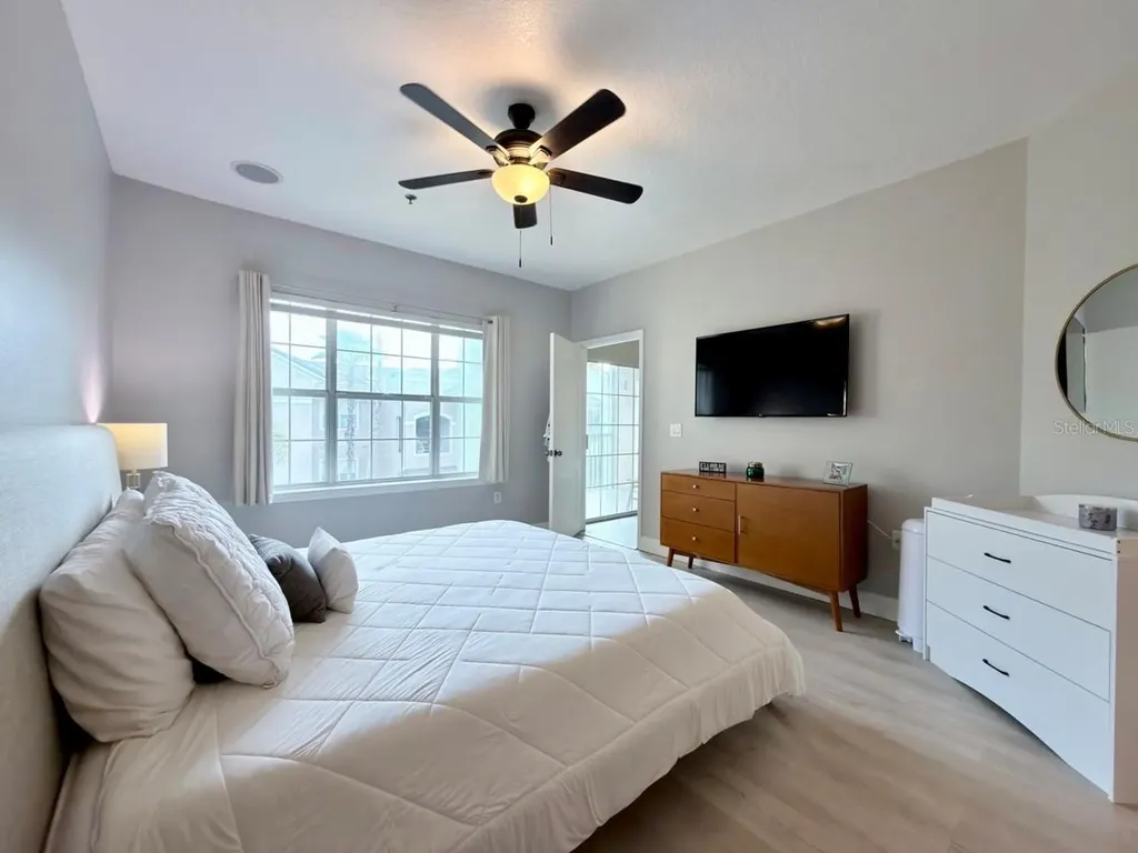4865 Cypress Woods Drive Orlando FL 32811