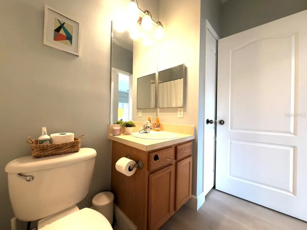 4865 Cypress Woods Drive Orlando FL 32811
