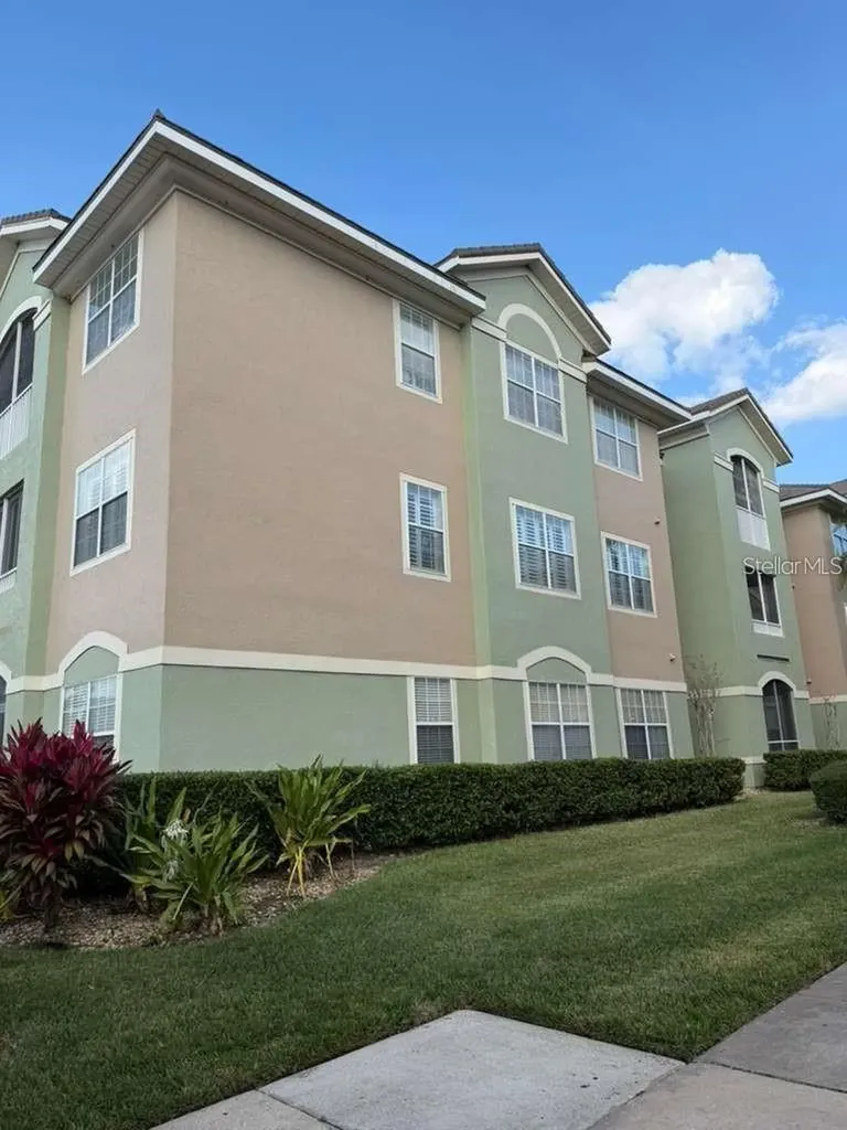 4865 Cypress Woods Drive Orlando FL 32811