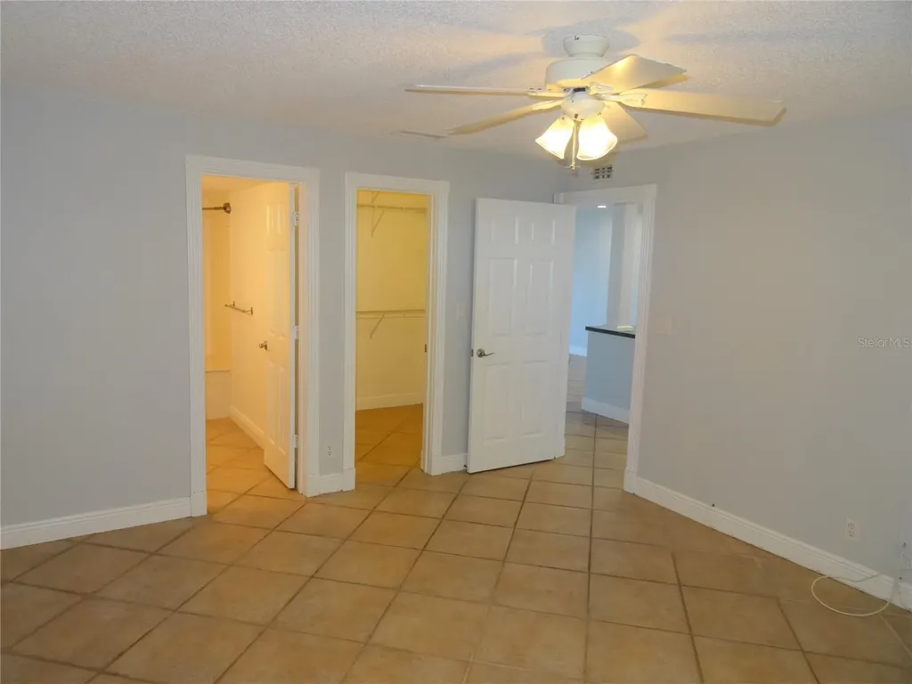 2775 Kipps Colony Drive S St Petersburg FL 33707