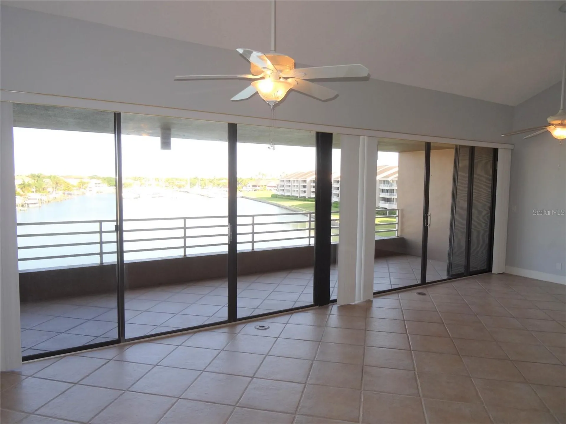 2775 Kipps Colony Drive S St Petersburg FL 33707