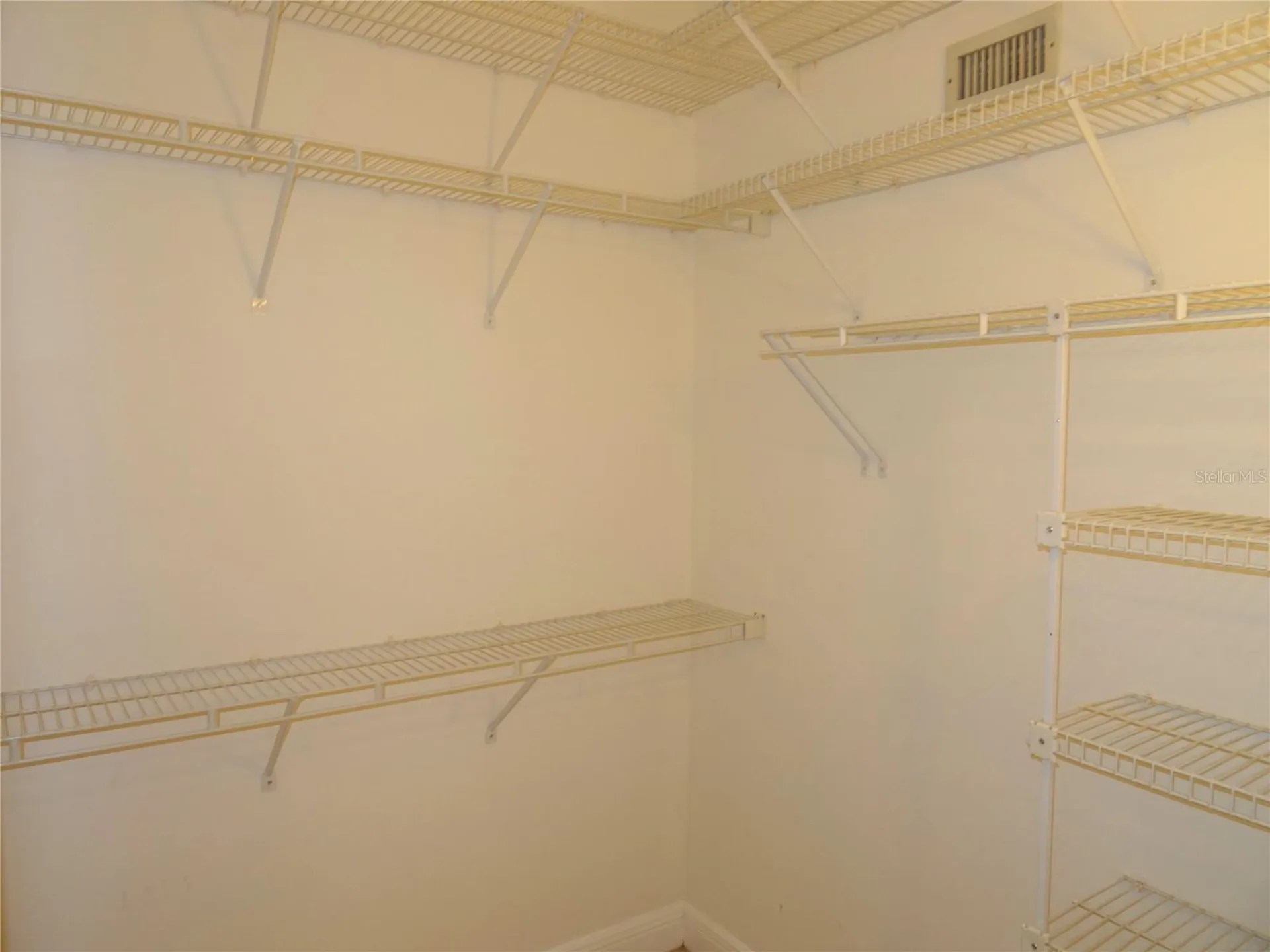 2775 Kipps Colony Drive S St Petersburg FL 33707