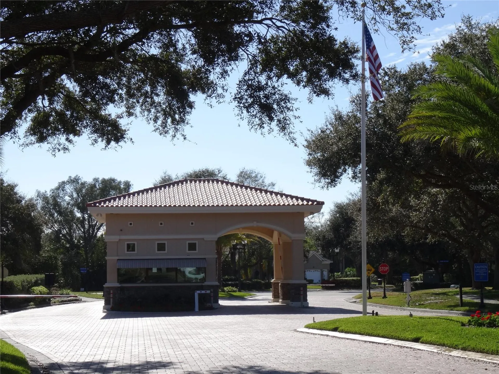 2775 Kipps Colony Drive S St Petersburg FL 33707