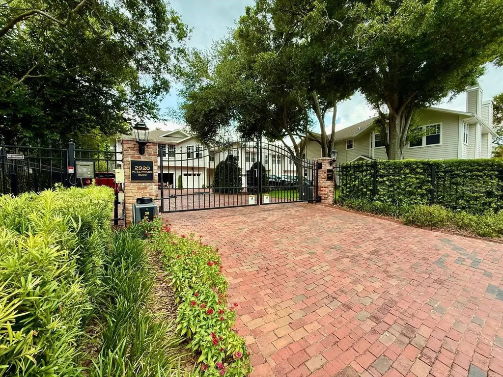 2920 W El Prado Boulevard Tampa FL 33629