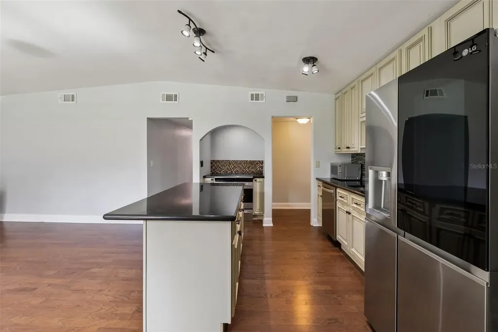 526 N Hampton Avenue Orlando FL 32803