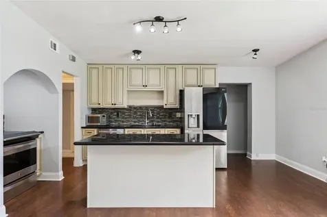 526 N Hampton Avenue Orlando FL 32803