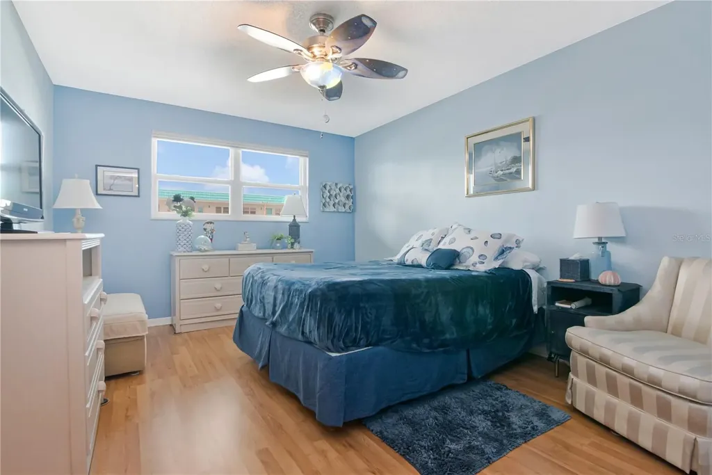 5935 30 Avenue S Gulfport FL 33707