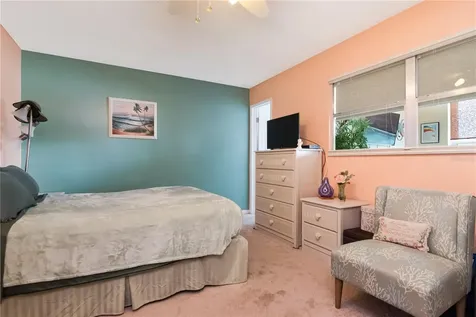 5935 30 Avenue S Gulfport FL 33707