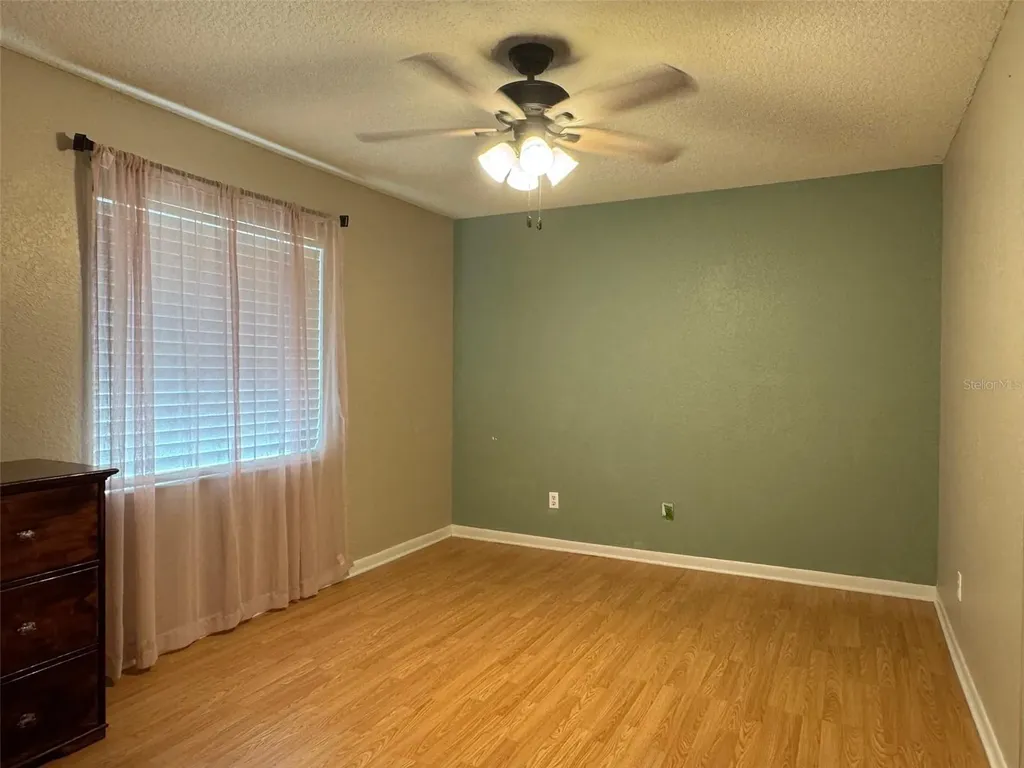 6052 Idle A While Circle Dade City FL 33523