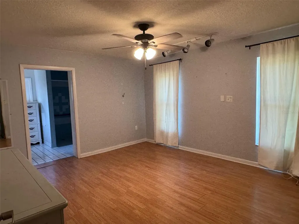 6052 Idle A While Circle Dade City FL 33523