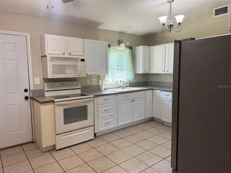 6052 Idle A While Circle Dade City FL 33523