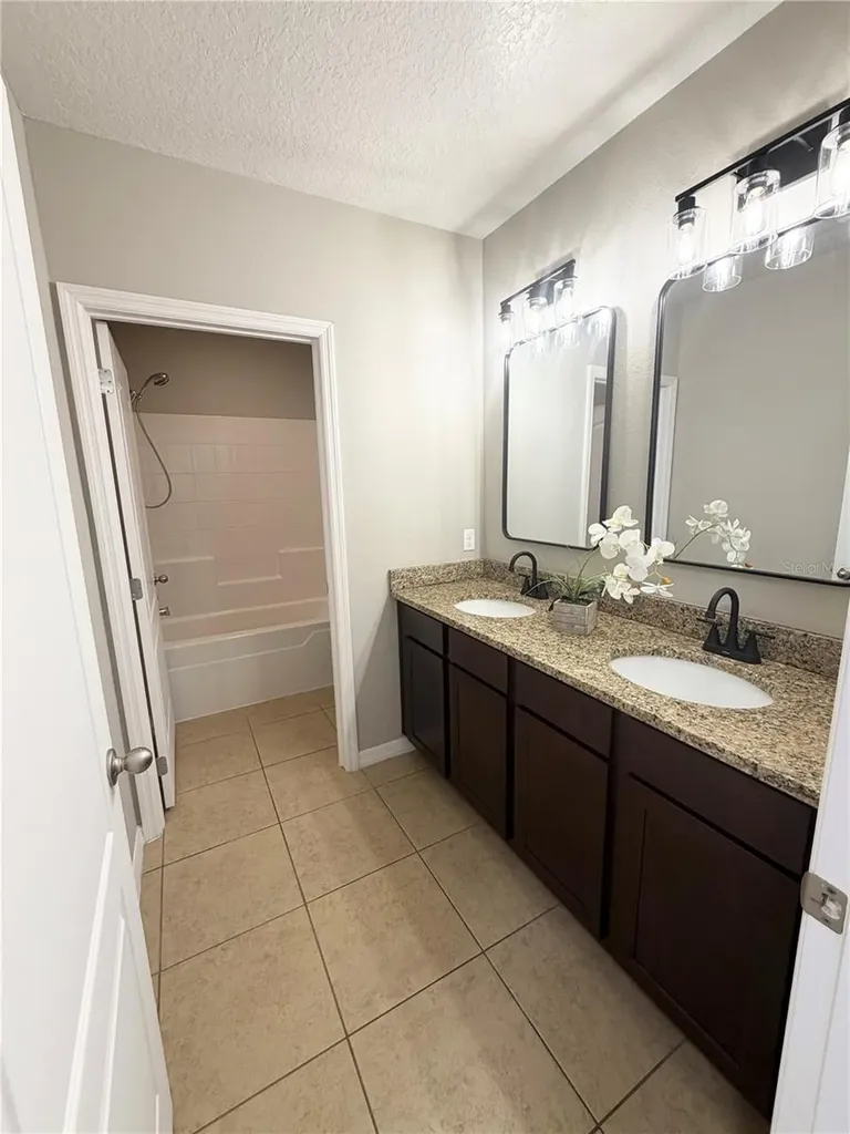 15311 Scorpio Street Mascotte FL 34753