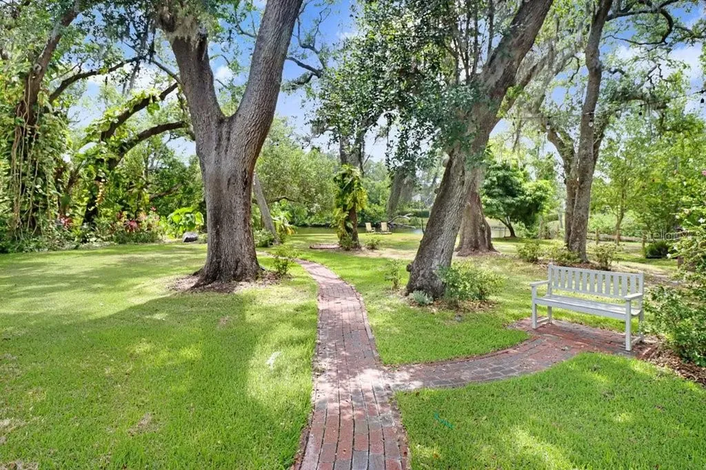 1976 Dunloe Circle Dunedin FL 34698