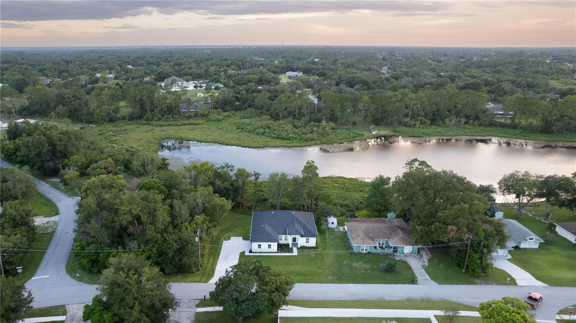 1989 Monterey Drive Deltona FL 32738