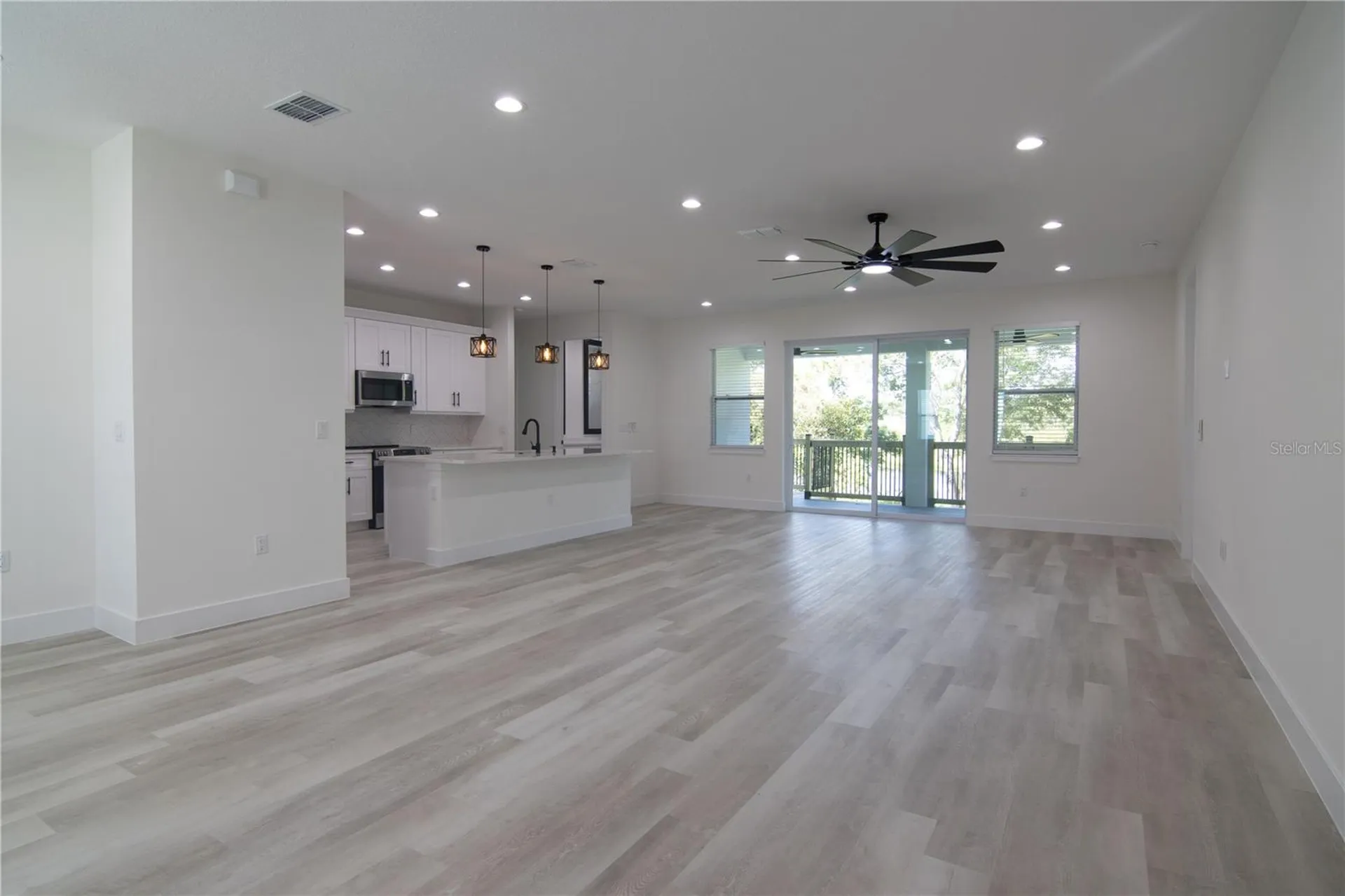 1989 Monterey Drive Deltona FL 32738