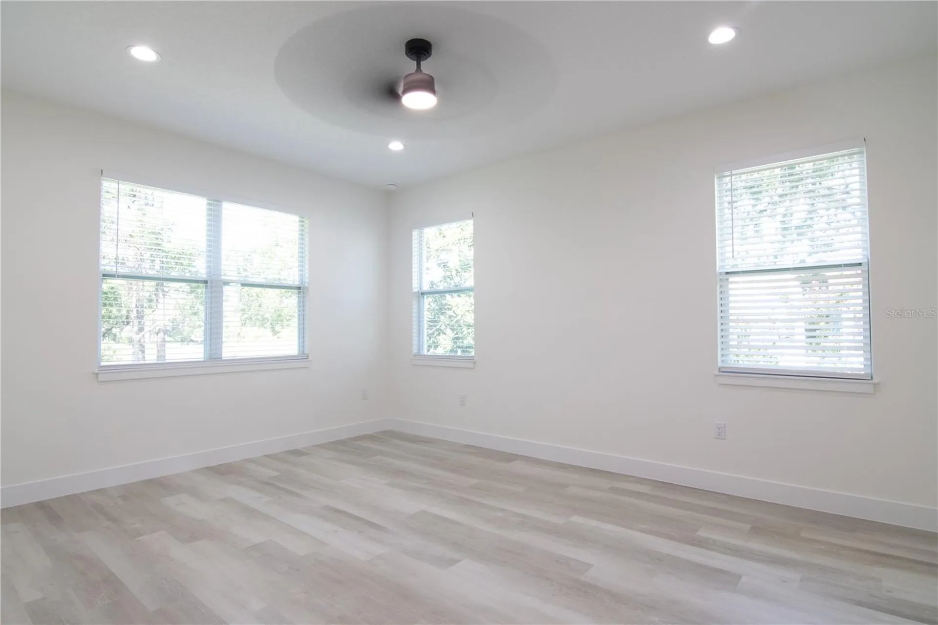 1989 Monterey Drive Deltona FL 32738