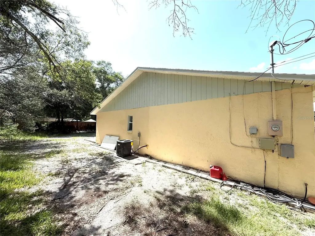 6308 N 22nd Street Tampa FL 33610