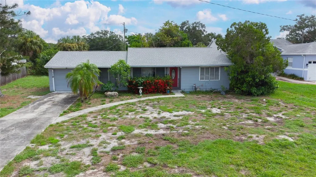 525 Hampton Avenue NE St Petersburg FL 33703