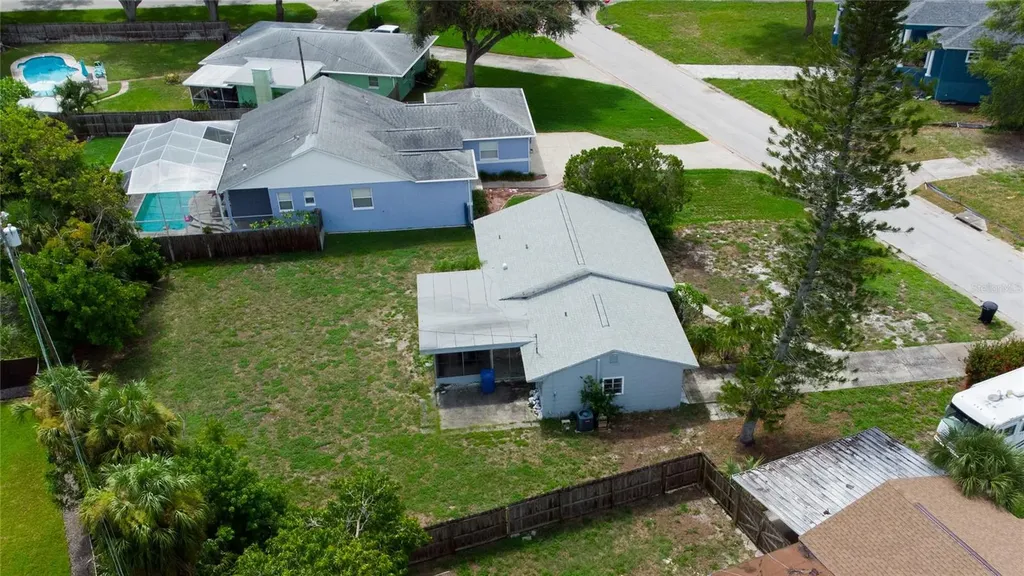 525 Hampton Avenue NE St Petersburg FL 33703