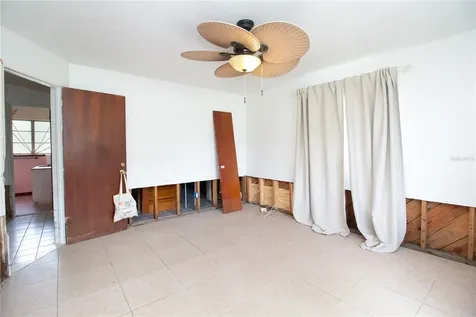 525 Hampton Avenue NE St Petersburg FL 33703