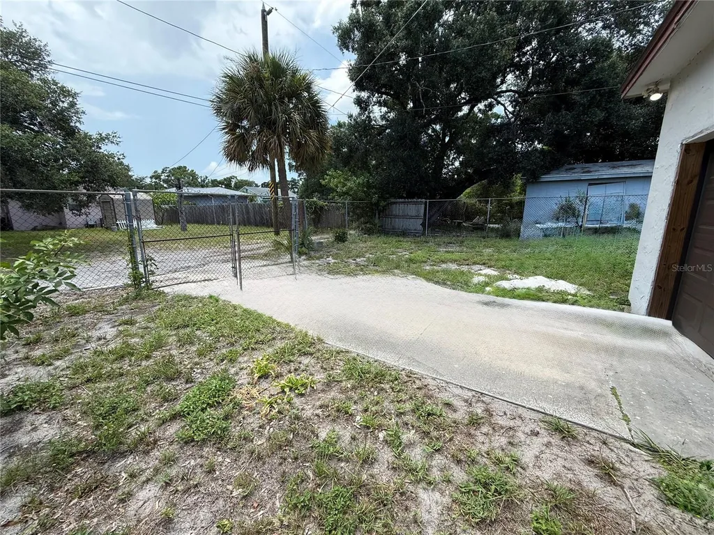2055 29th Street S St Petersburg FL 33712