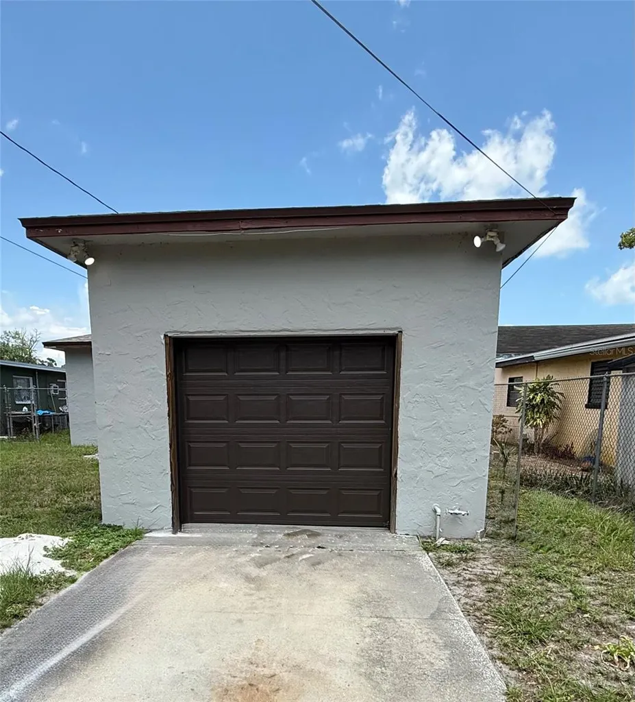 2055 29th Street S St Petersburg FL 33712