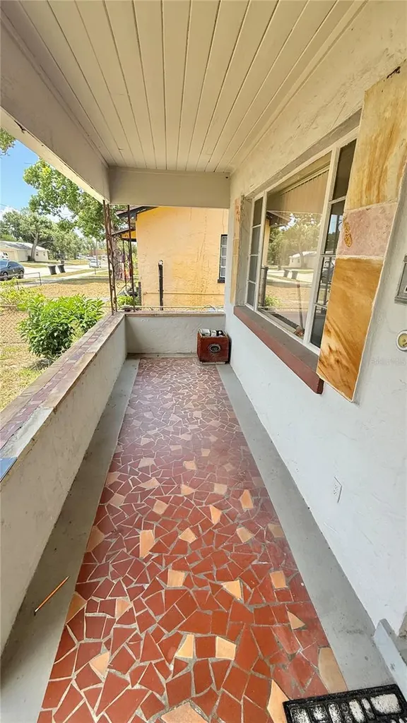 2055 29th Street S St Petersburg FL 33712
