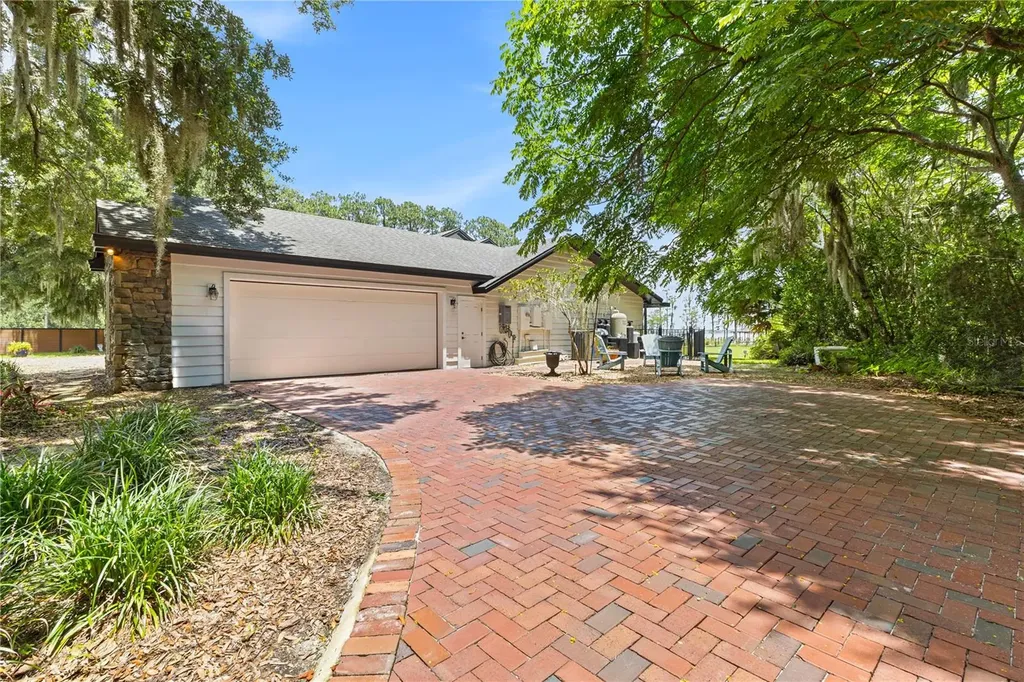 10355 Trout Road Orlando FL 32836