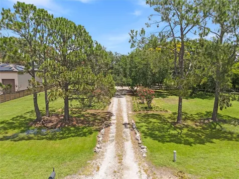 10355 Trout Road Orlando FL 32836