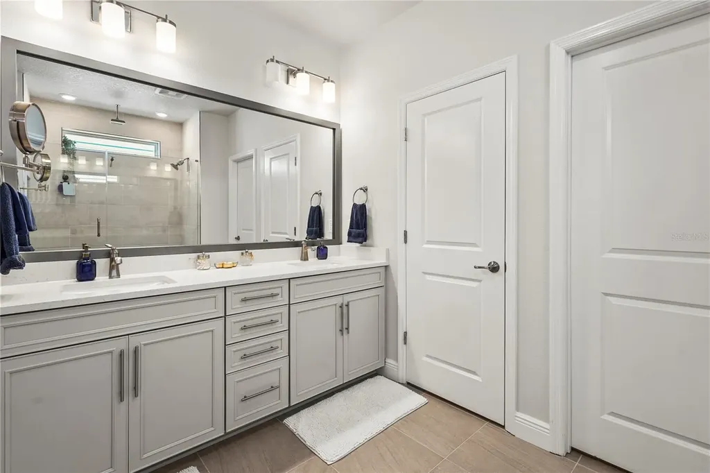 2505 Boone Court Sarasota FL 34237
