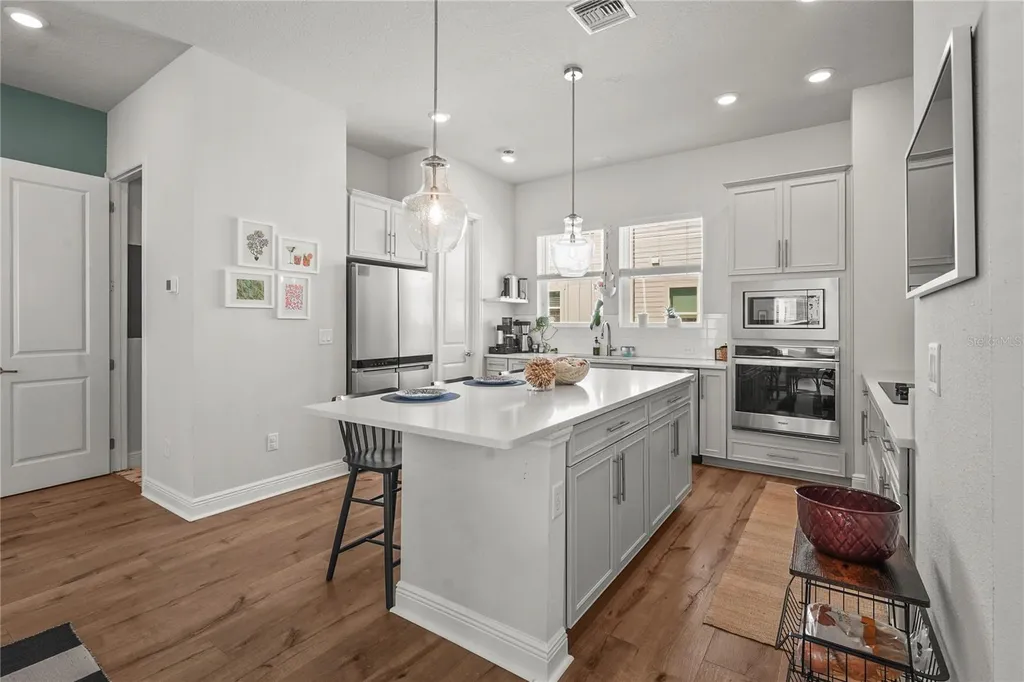 2505 Boone Court Sarasota FL 34237
