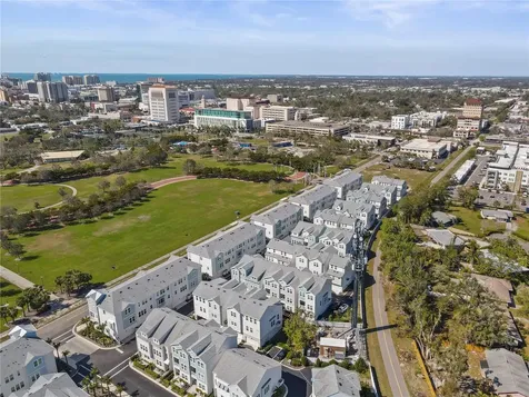 2505 Boone Court Sarasota FL 34237