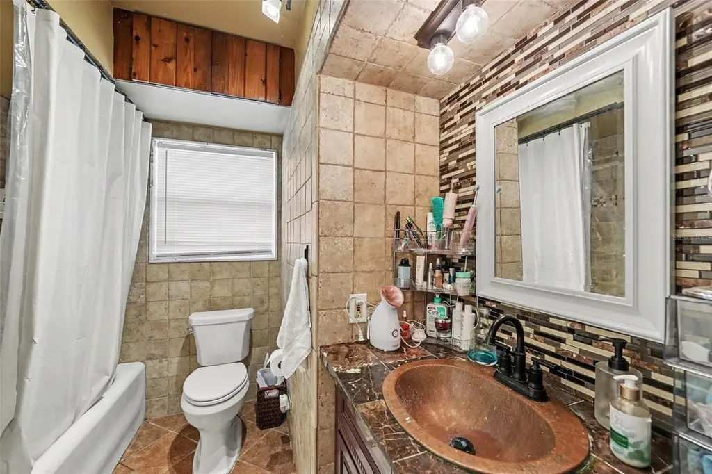 9907 Maggie Street Gibsonton FL 33534