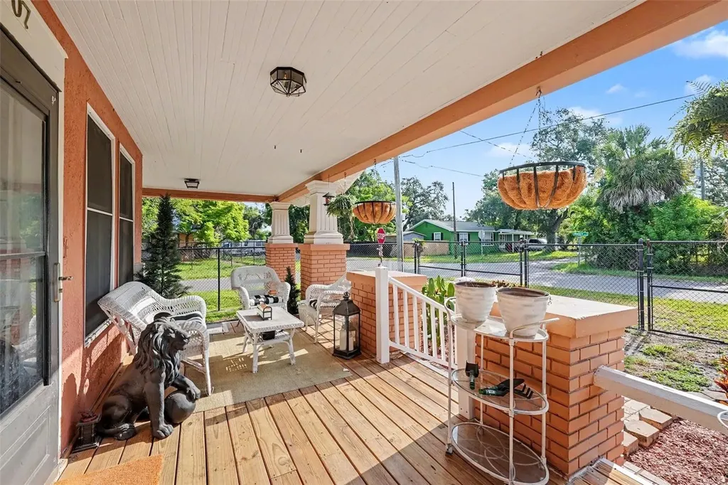9907 Maggie Street Gibsonton FL 33534