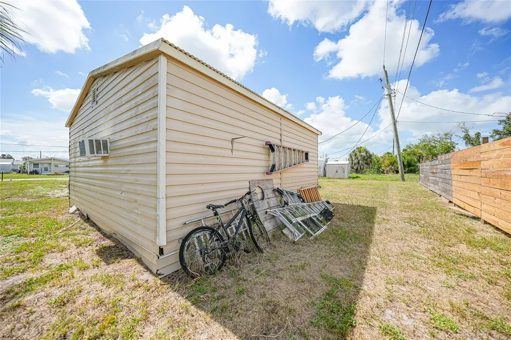 658 Via Cala Englewood FL 34224