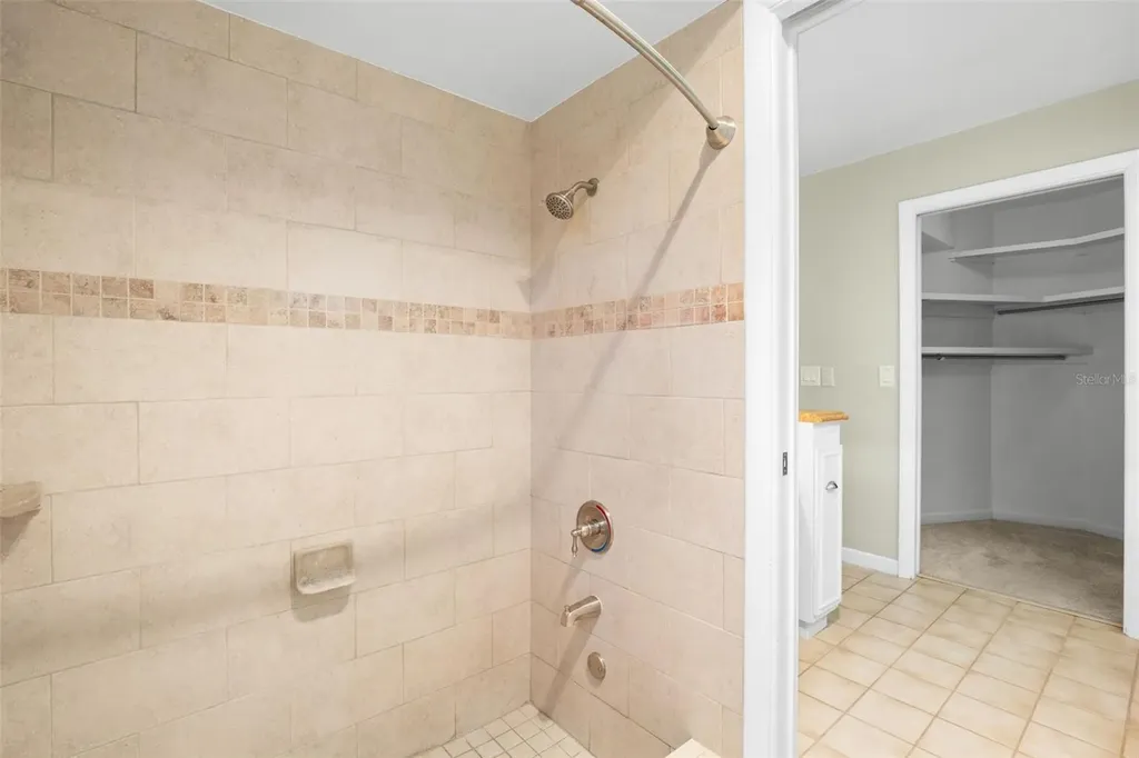 6729 Tequesta Drive Seminole FL 33777