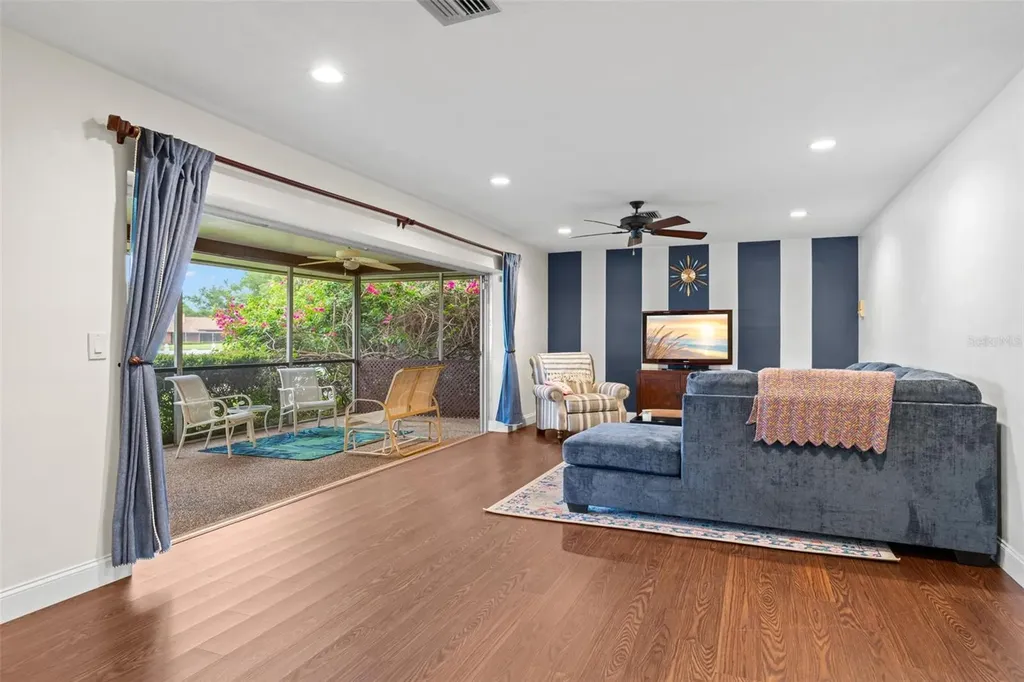 6729 Tequesta Drive Seminole FL 33777