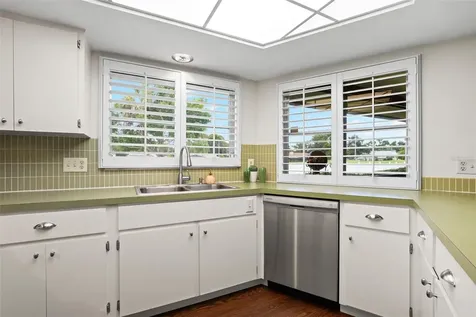 6729 Tequesta Drive Seminole FL 33777