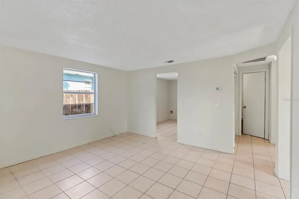 2788 41st Avenue N St Petersburg FL 33714