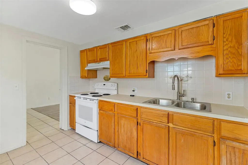 2788 41st Avenue N St Petersburg FL 33714
